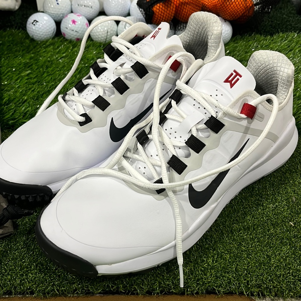 Nike Tiger Woods ‘13 Golf Shoe